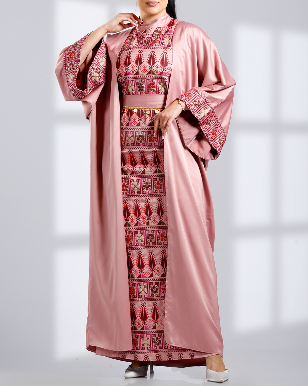 Two-piece peasant embroidery set طقم تطريز فلاحي قطعتين
