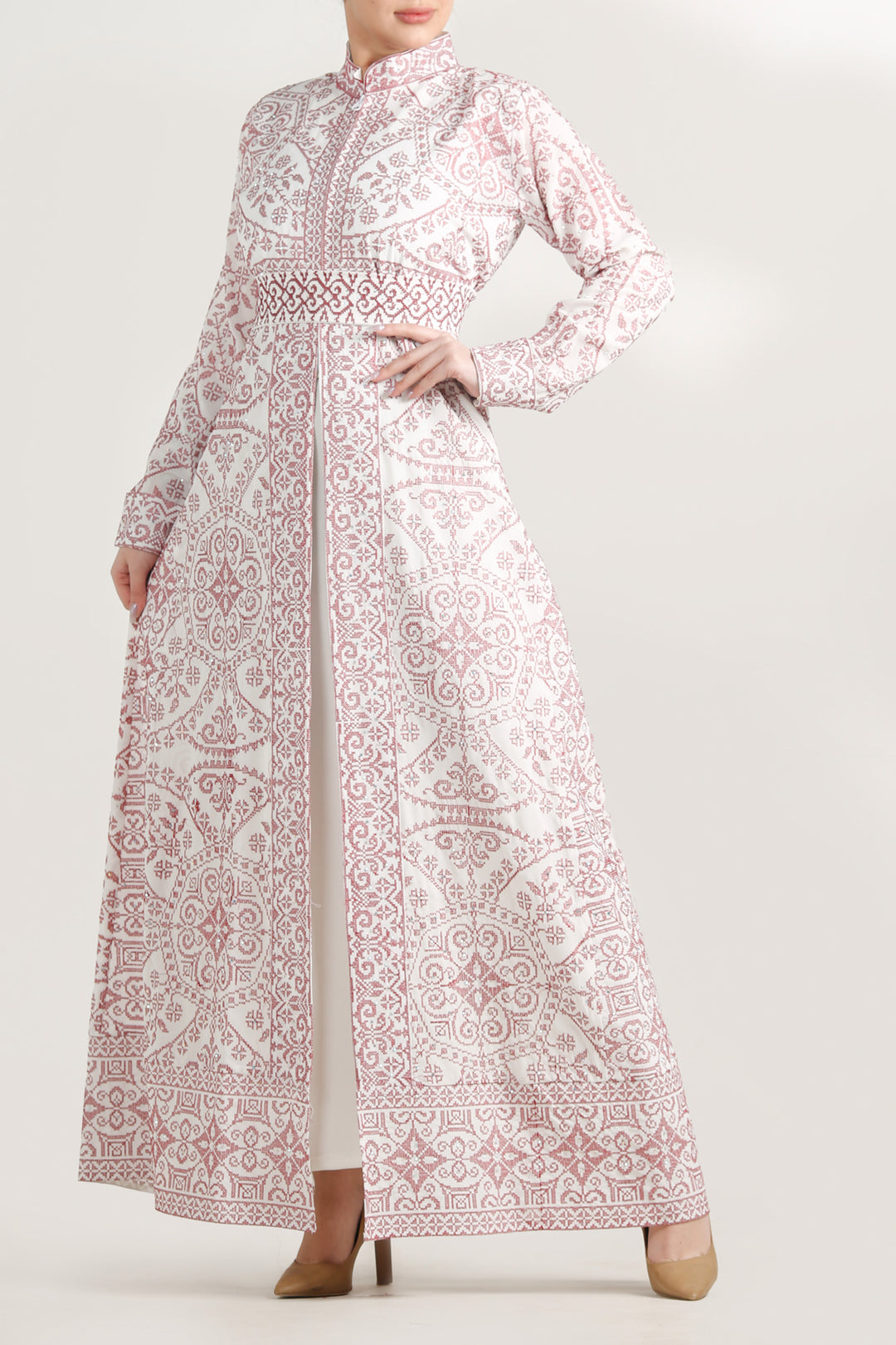 Luxury Embroidery Thoub ثوب تطريز فاخر