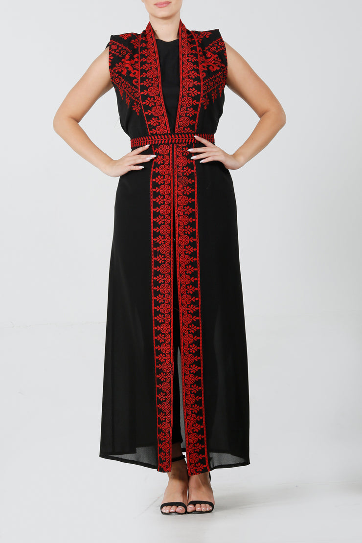 Off Shoulder Bisht بيشت مفتوح من الأكتاف