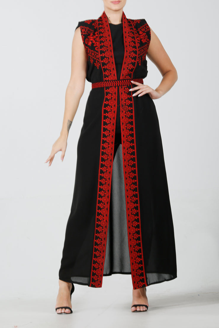 Off Shoulder Bisht بيشت مفتوح من الأكتاف