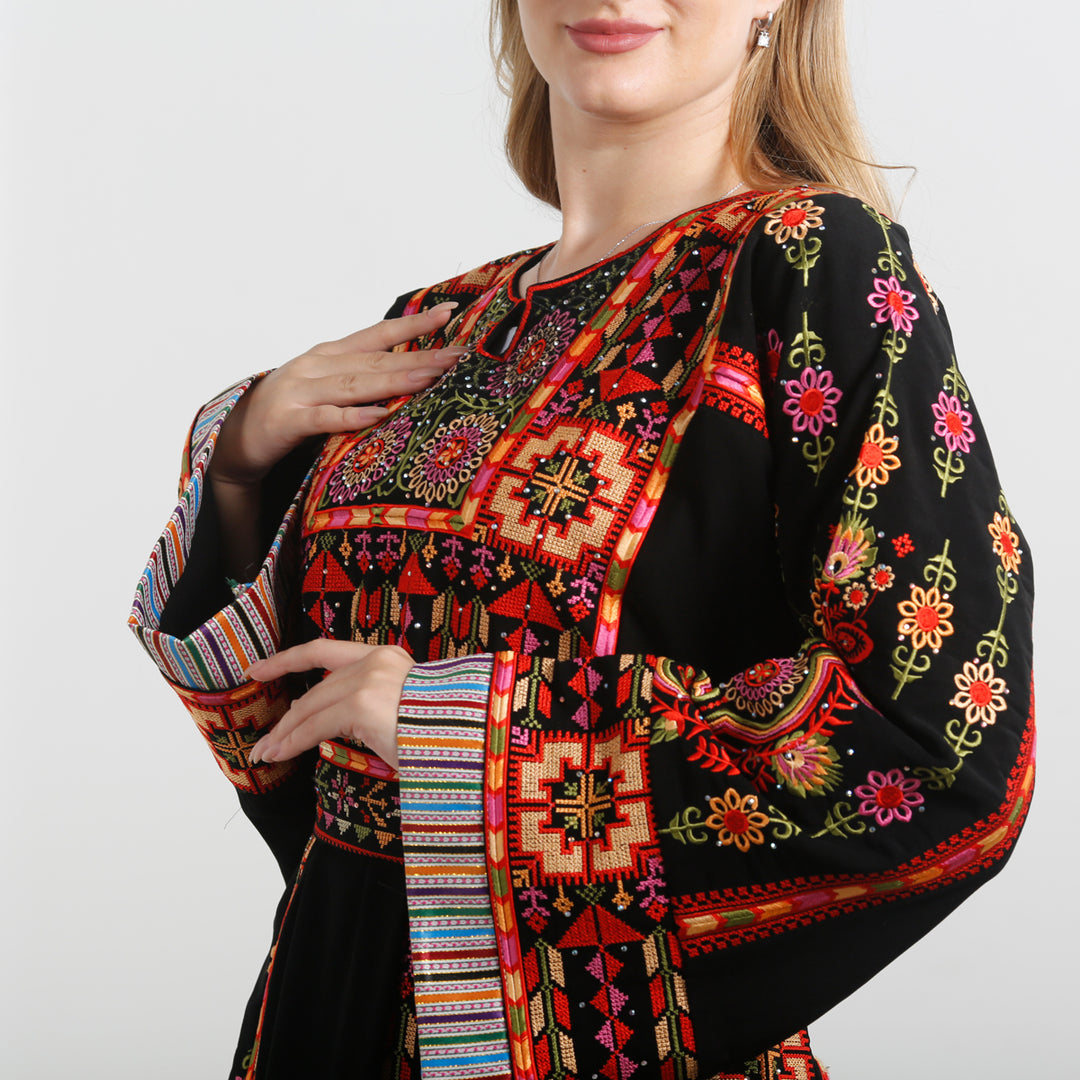 Colored Embroidery Thoub