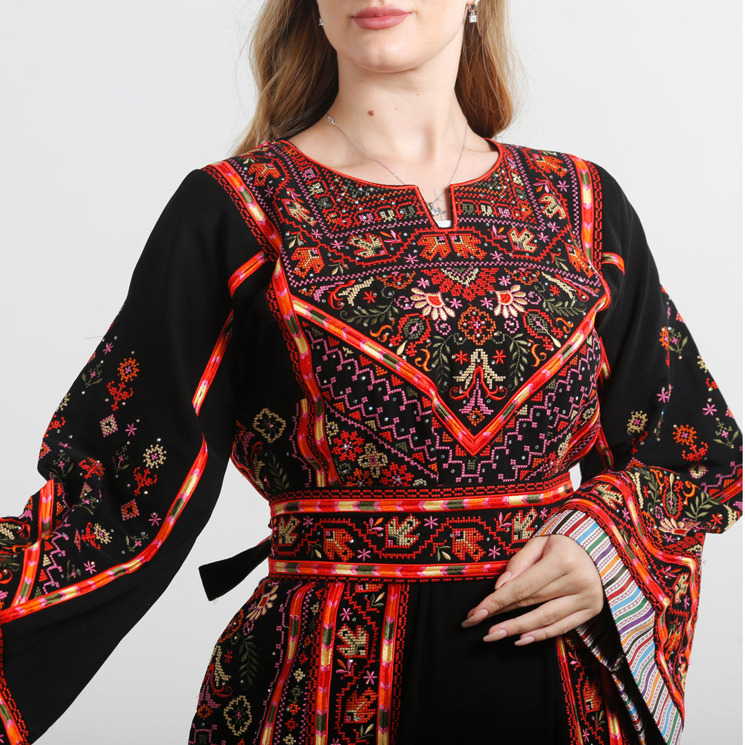 Embroidery Dress ثوب تطريز