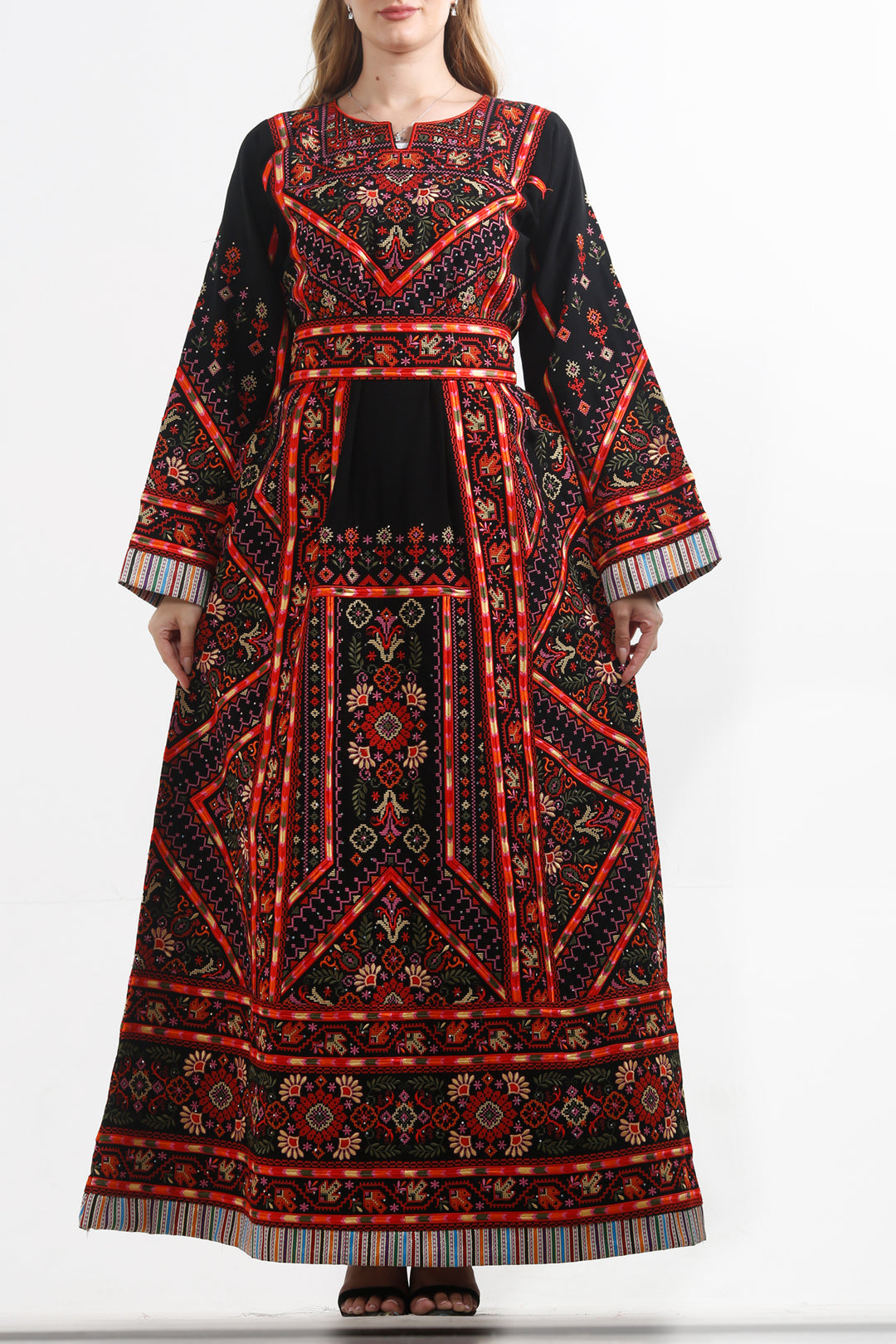Embroidery Dress ثوب تطريز