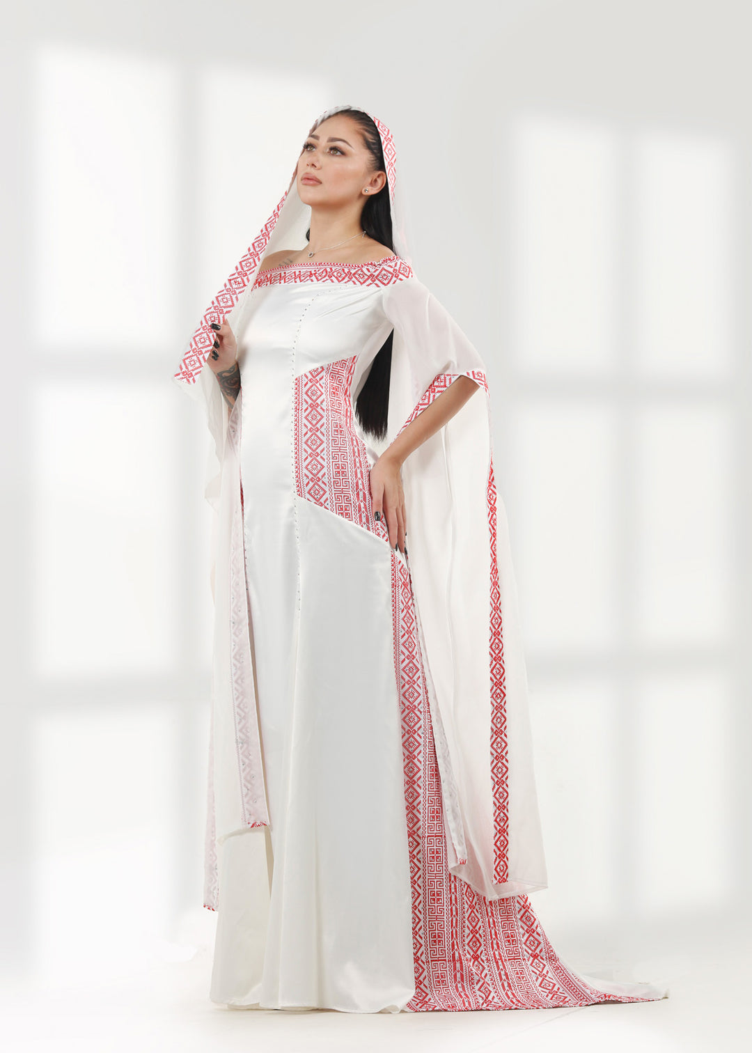 LONG SLEEVE EMBROIDERY DRESS فستان تطريز كم طويل