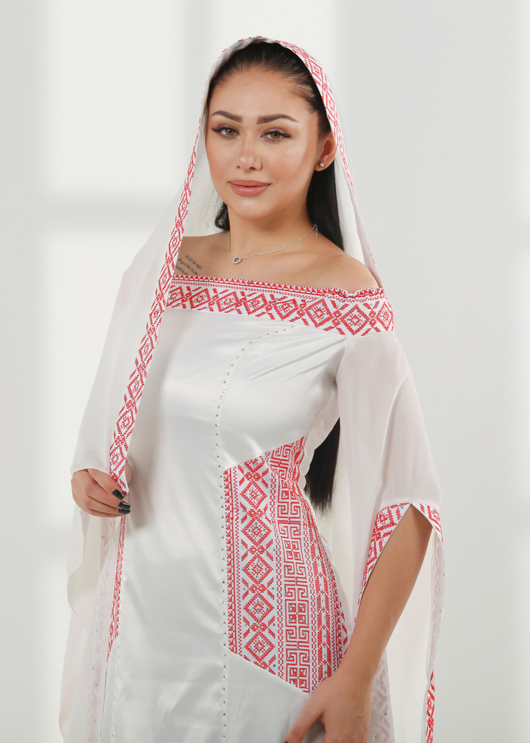 LONG SLEEVE EMBROIDERY DRESS فستان تطريز كم طويل