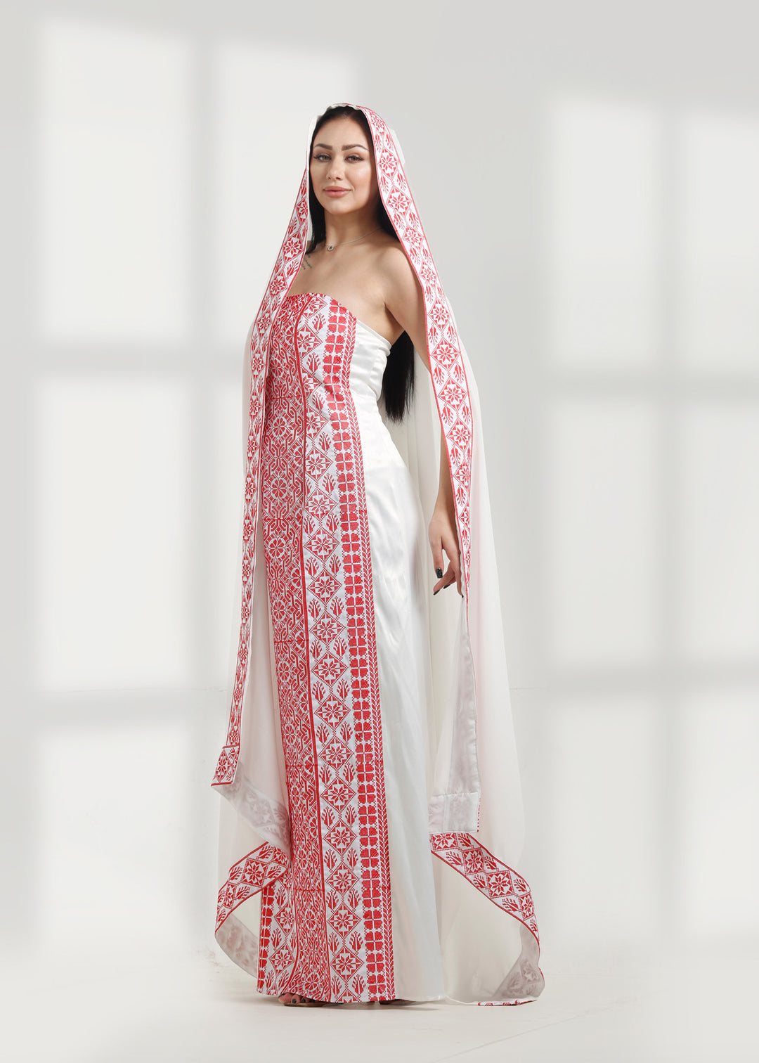 SHORT SLEEVE EMBROIDERY DRESS فستان تطريز كم قصير