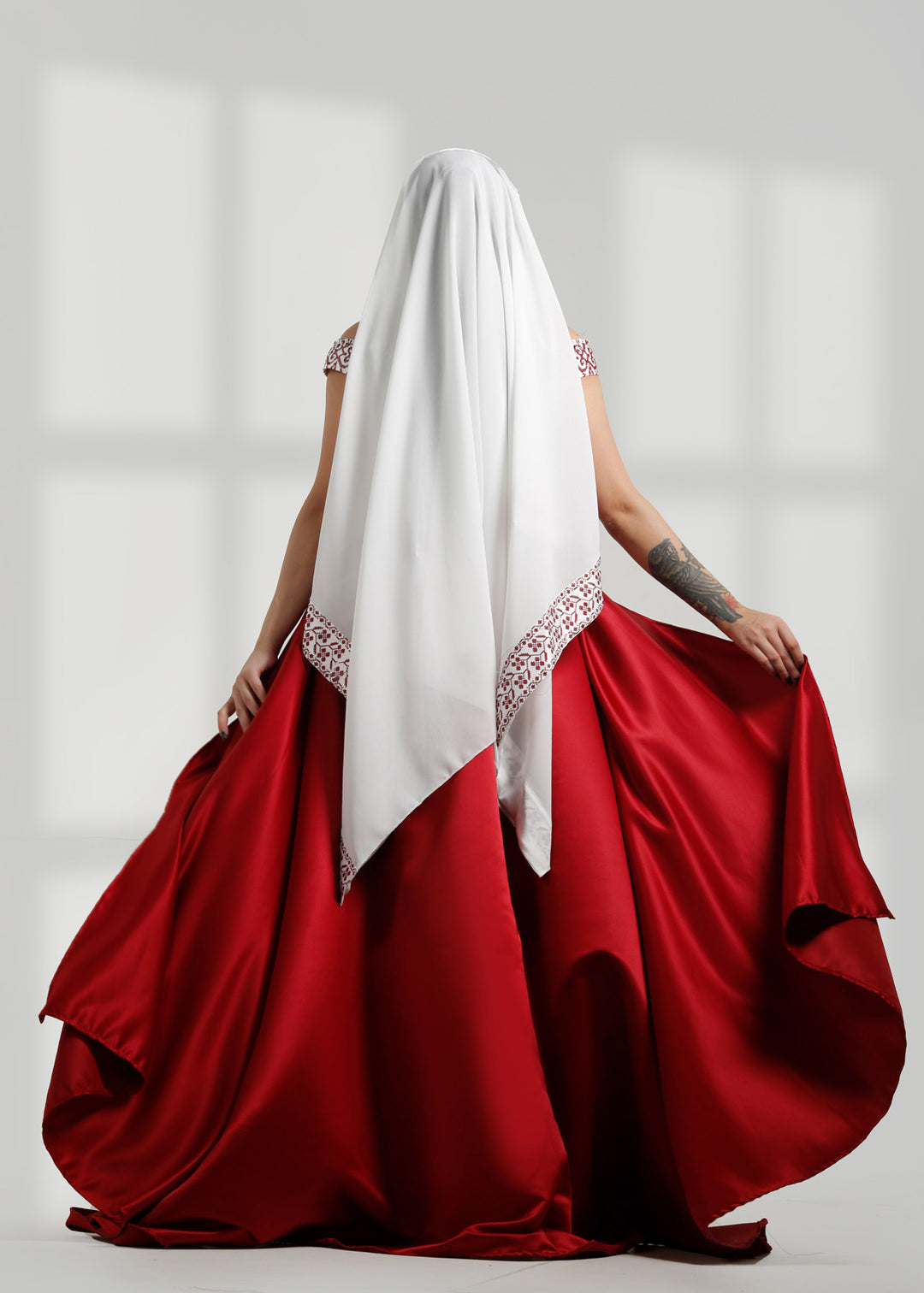 EMBROIDERY DRESS فستان تطريز