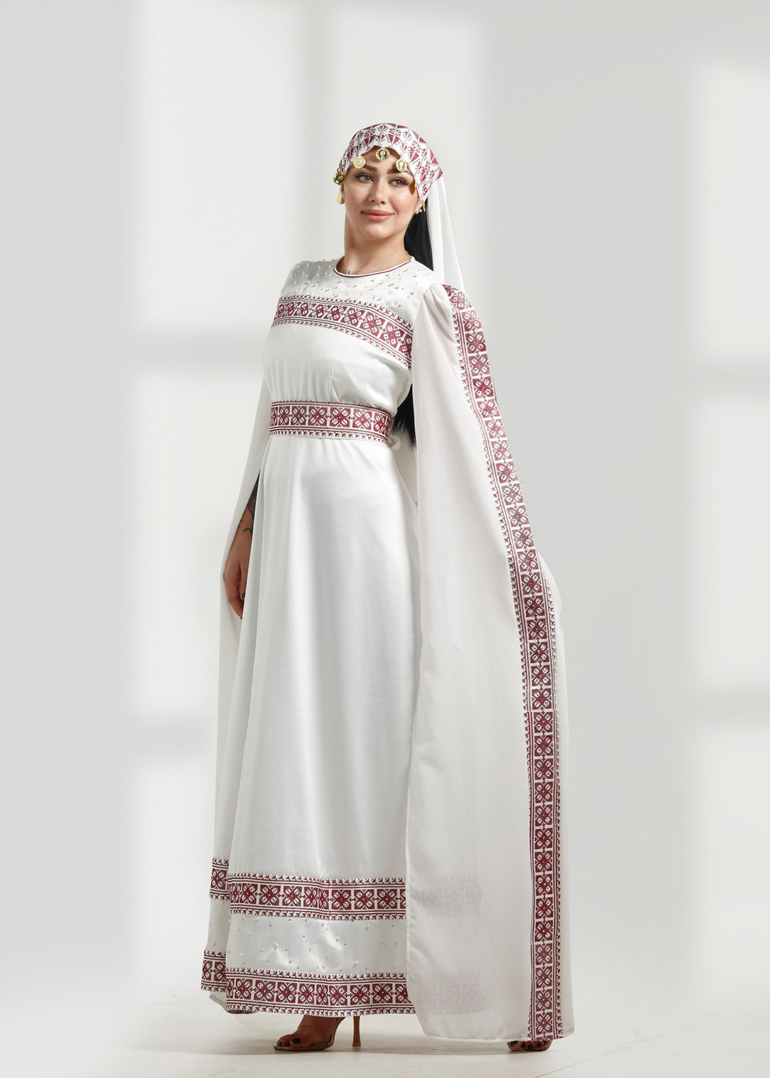 LONG SLEEVE EMBROIDERY DRESS فستان تطريز كم طويل