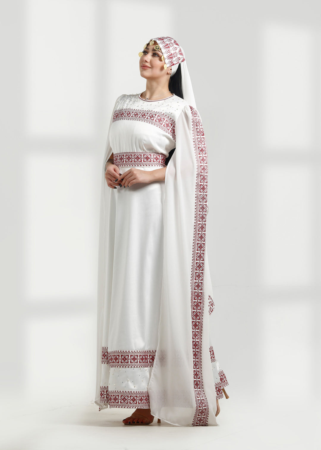 LONG SLEEVE EMBROIDERY DRESS فستان تطريز كم طويل