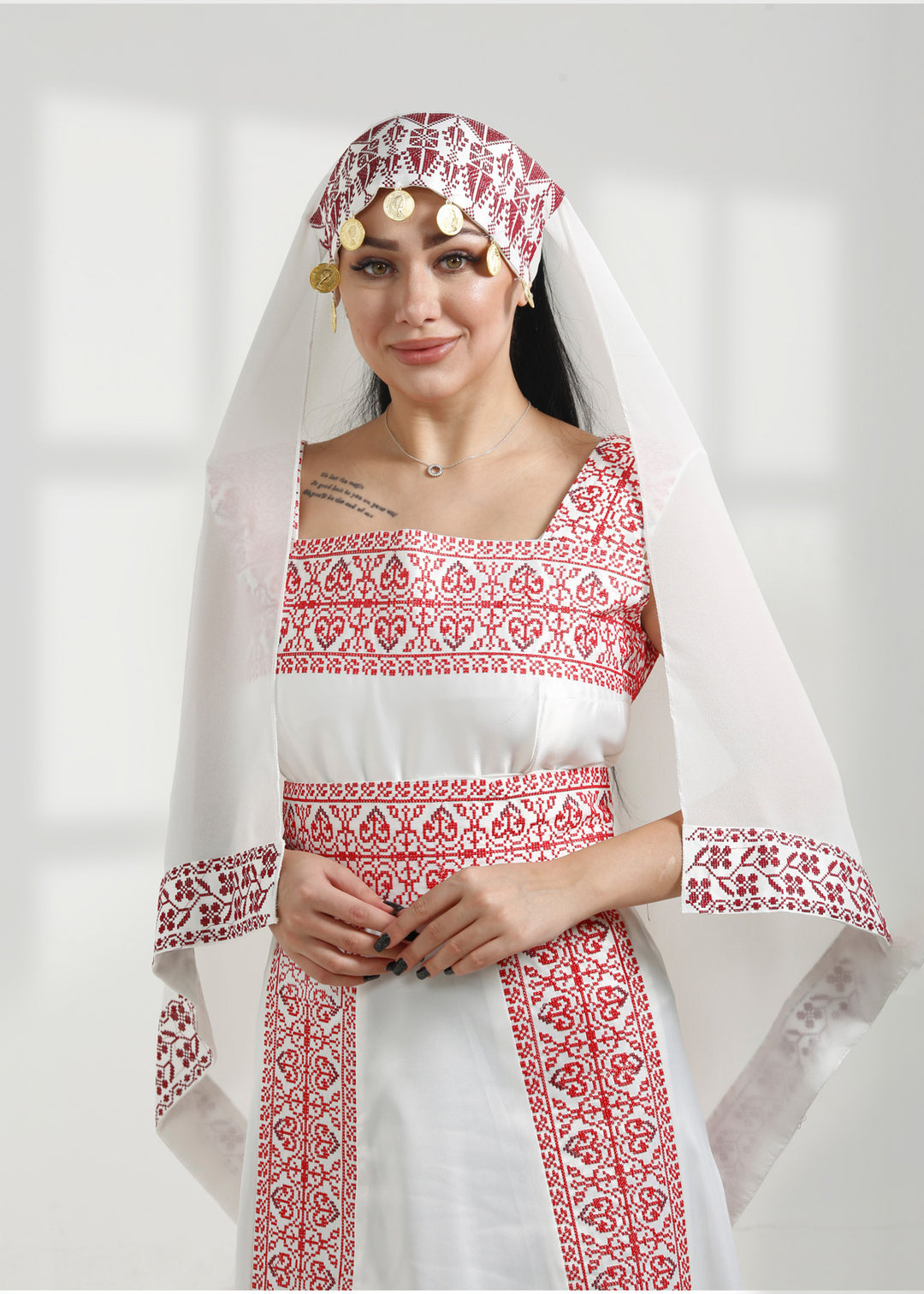 SHORT SLEEVE EMBROIDERY DRESS فستان تطريز كم قصير