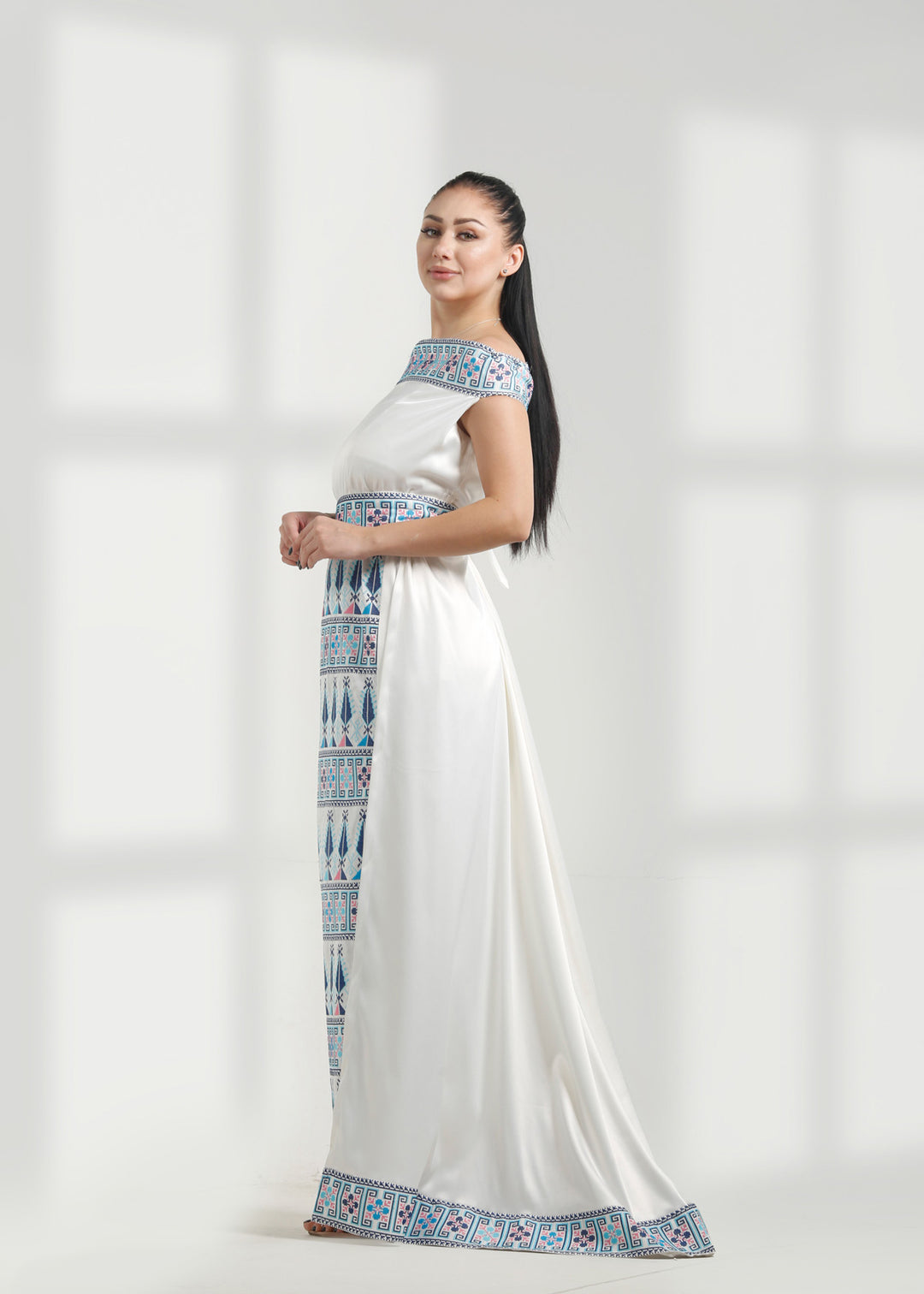 EMBROIDERY DRESS فستان تطريز