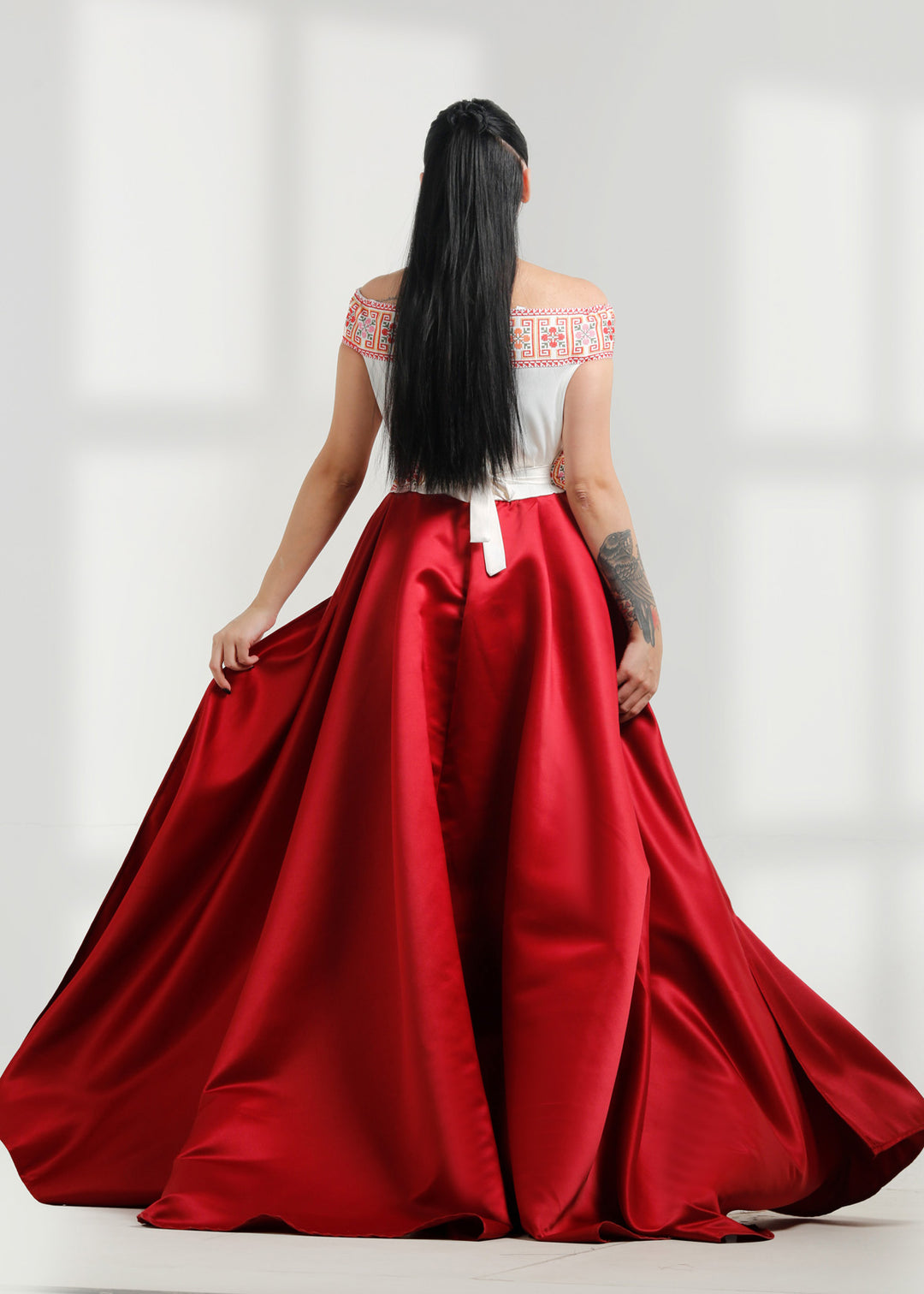 EMBROIDERY DRESS فستان تطريز ك