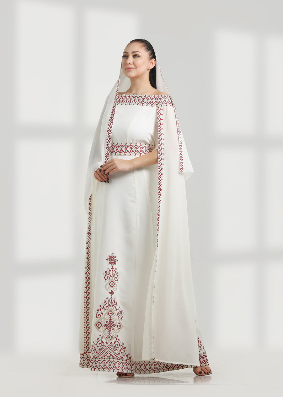 LONG SLEEVE EMBROIDERY DRESS فستان تطريز كم طويل