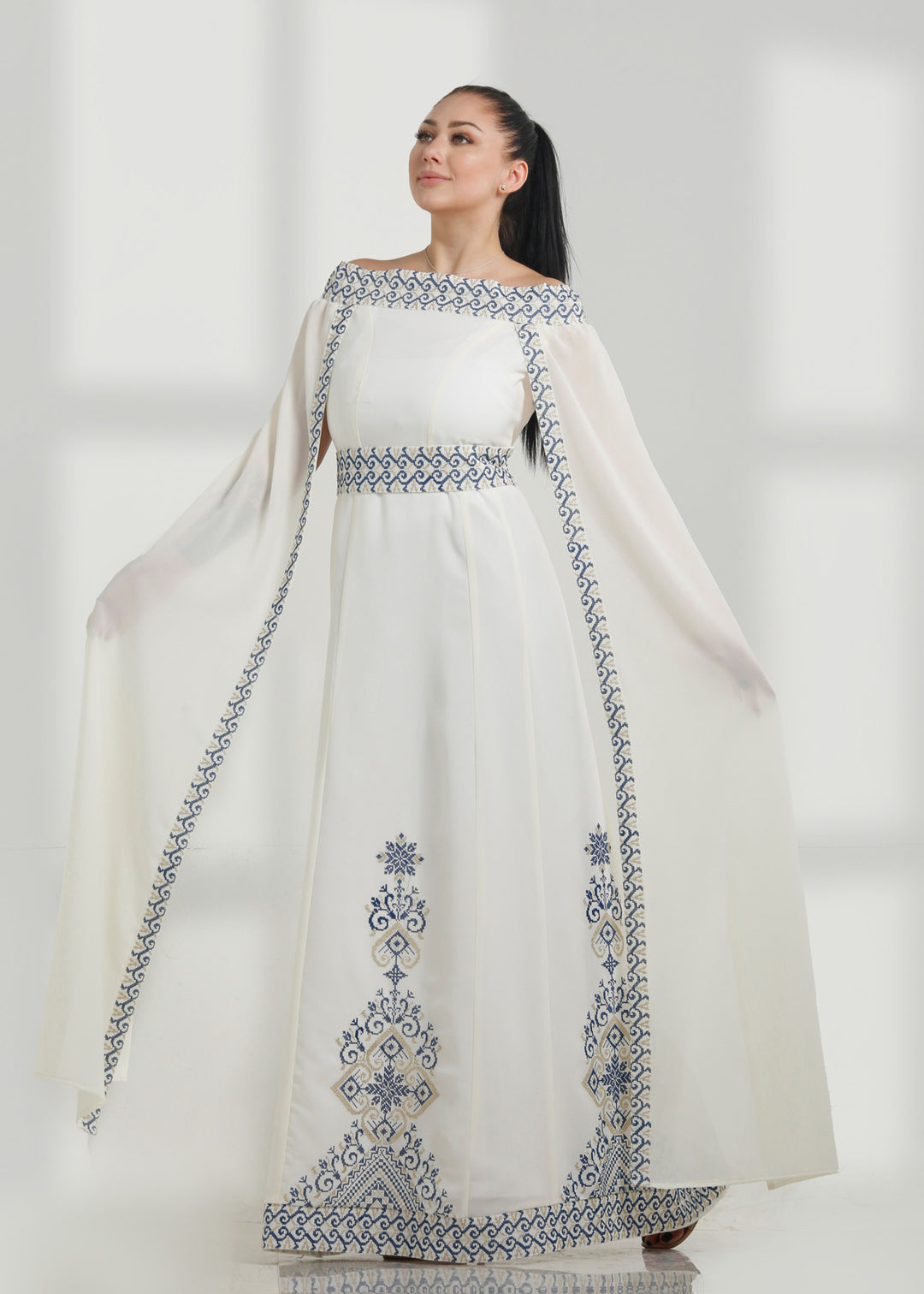 LONG SLEEVE EMBROIDERY DRESS فستان تطريز كم طويل