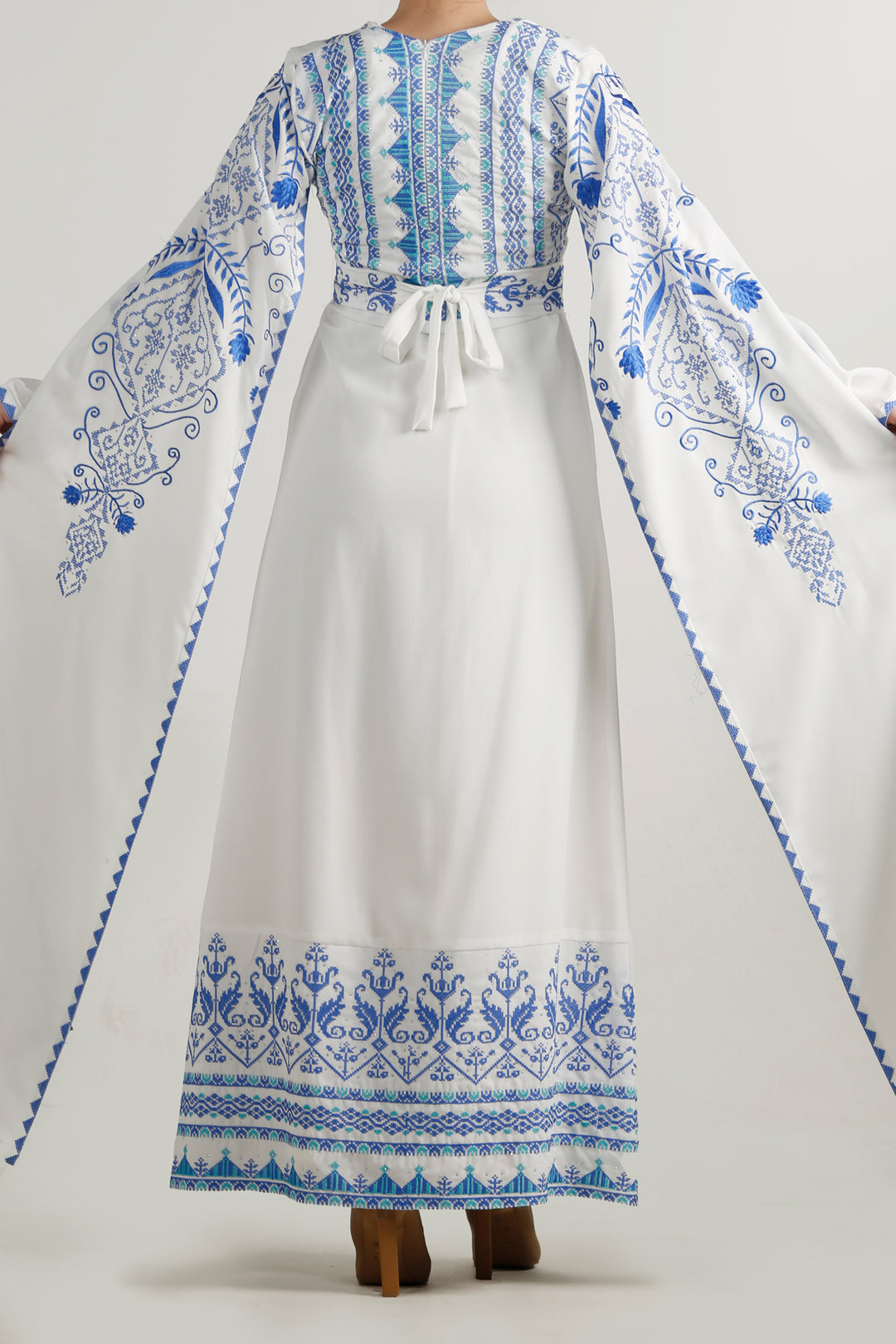 Long Sleeve Embroidery Dress فستان تطريز كم طويل