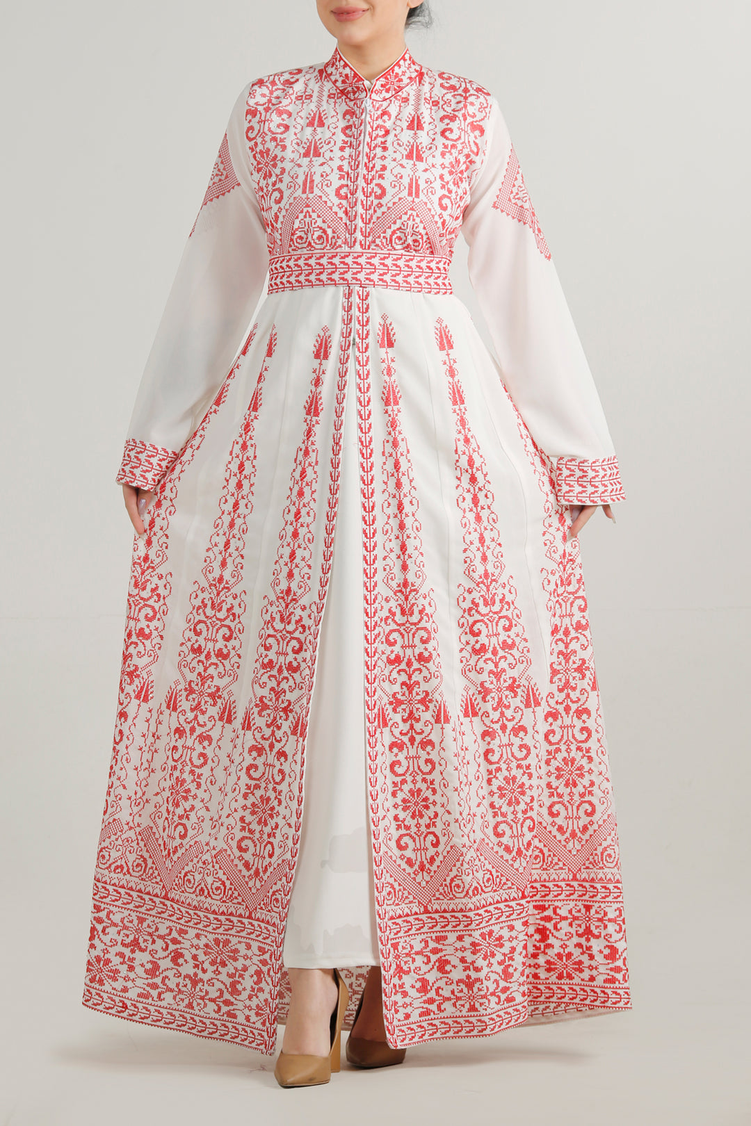 Layers Embroidery Thoub ثوب تطريز طبقات