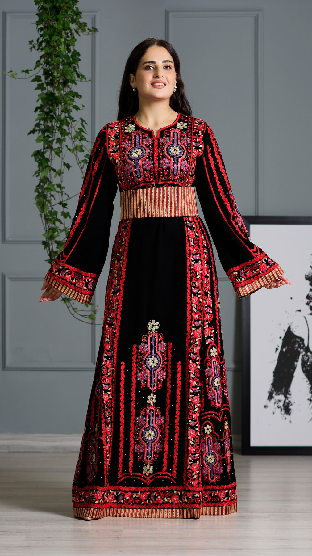 LONG SLEEVE EMBROIDERY THOUB ثوب تطريز كم طويل