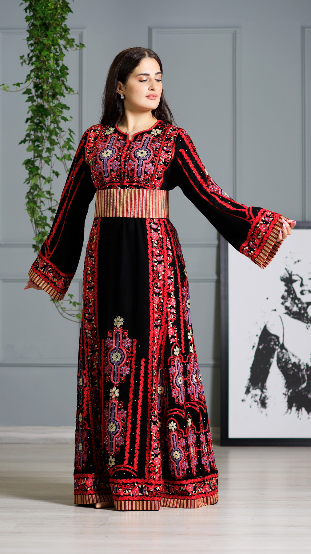 LONG SLEEVE EMBROIDERY THOUB ثوب تطريز كم طويل