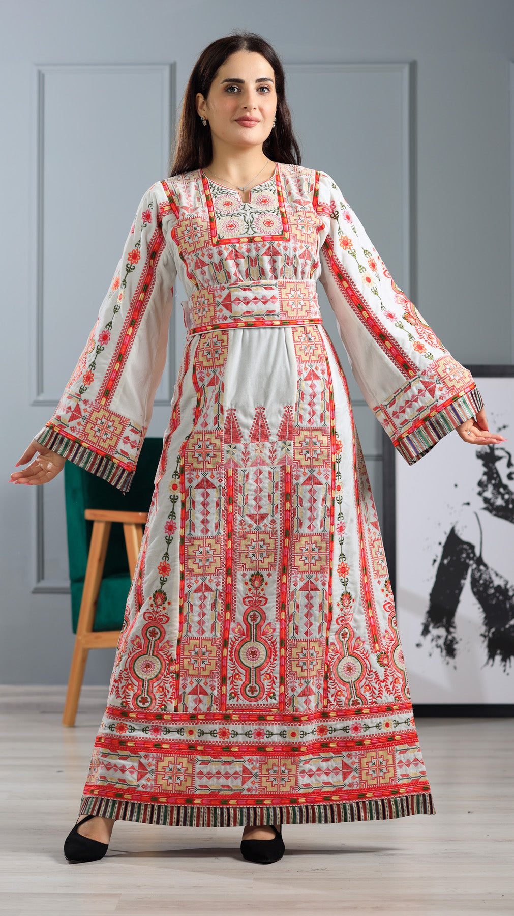 LONG SLEEVE EMBROIDERY THOUB ثوب تطريز كم طويل