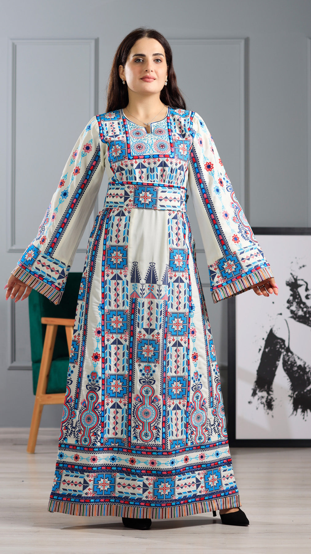 LONG SLEEVE EMBROIDERY THOUB ثوب تطريز كم طويل