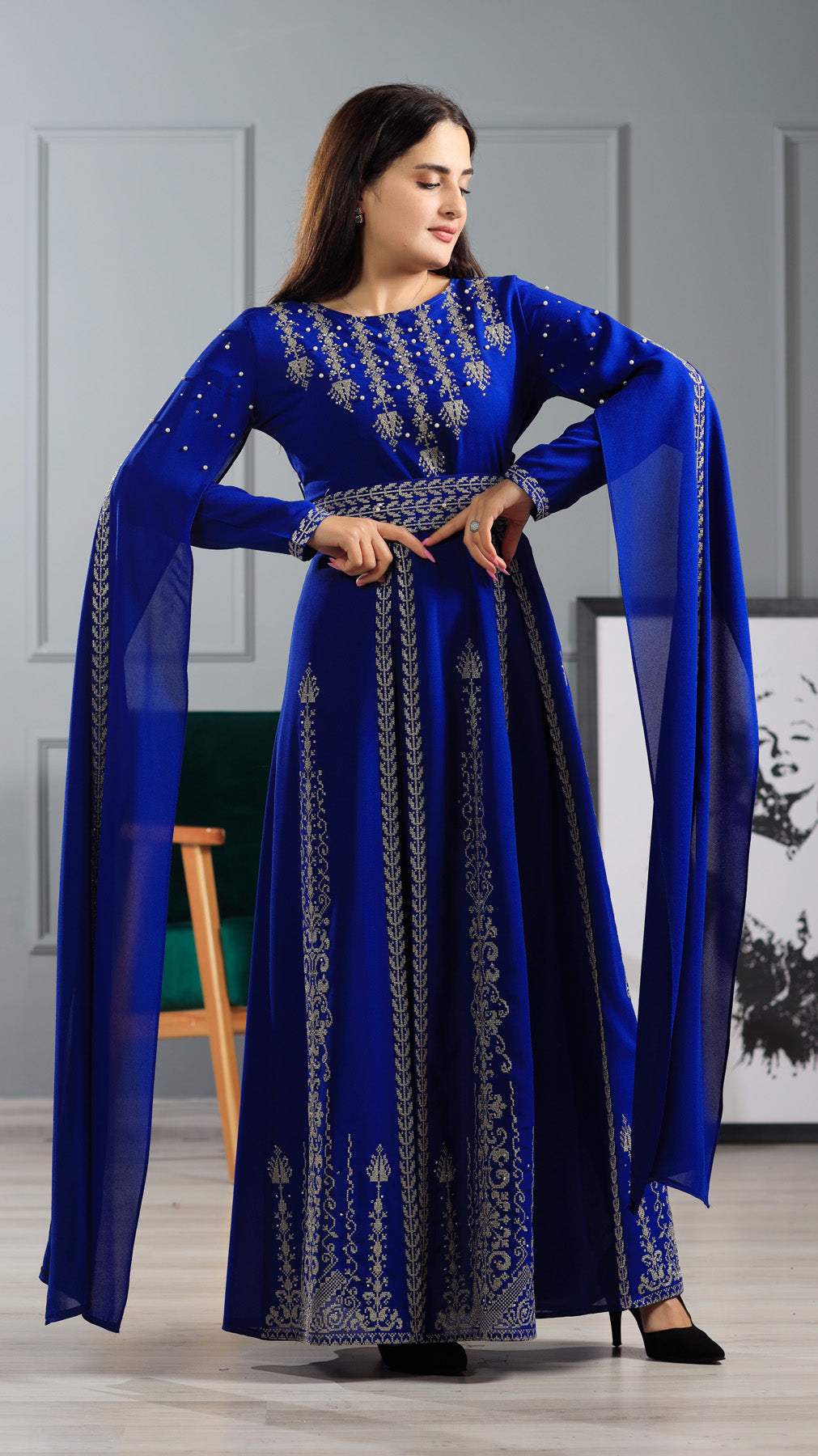 LONG SLEEVE EMBROIDERY DRESS فستان تطريز كم طويل