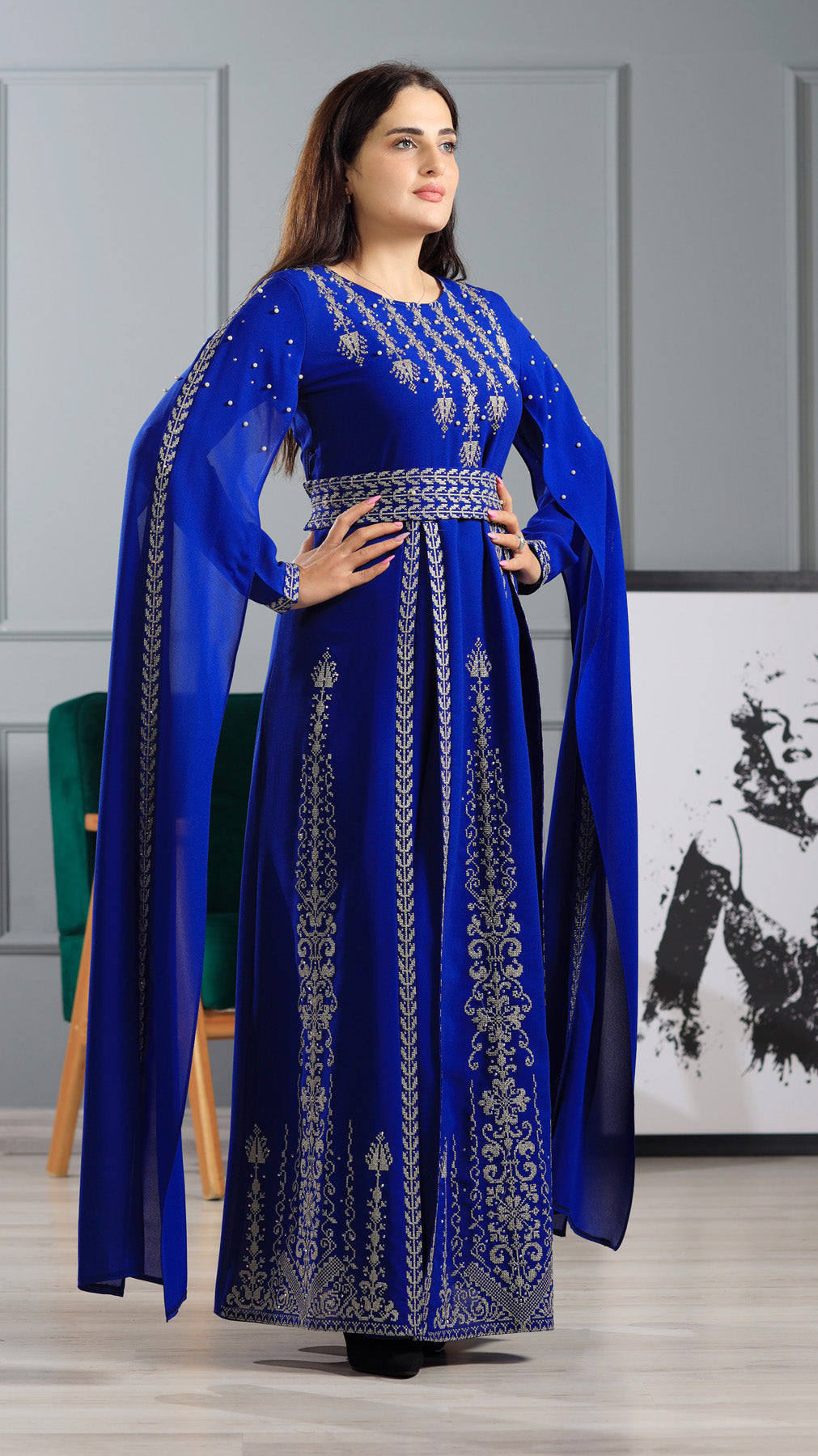 LONG SLEEVE EMBROIDERY DRESS فستان تطريز كم طويل