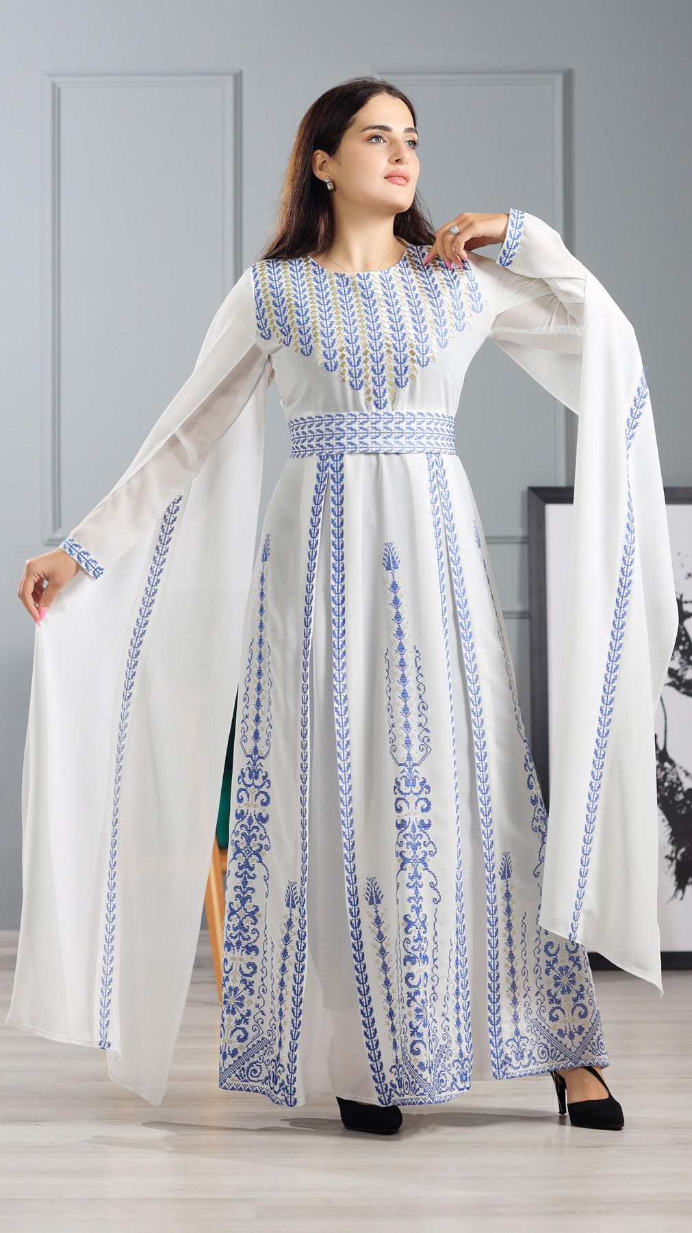 LONG SLEEVE EMBROIDERY DRESS فستان تطريز كم طويل