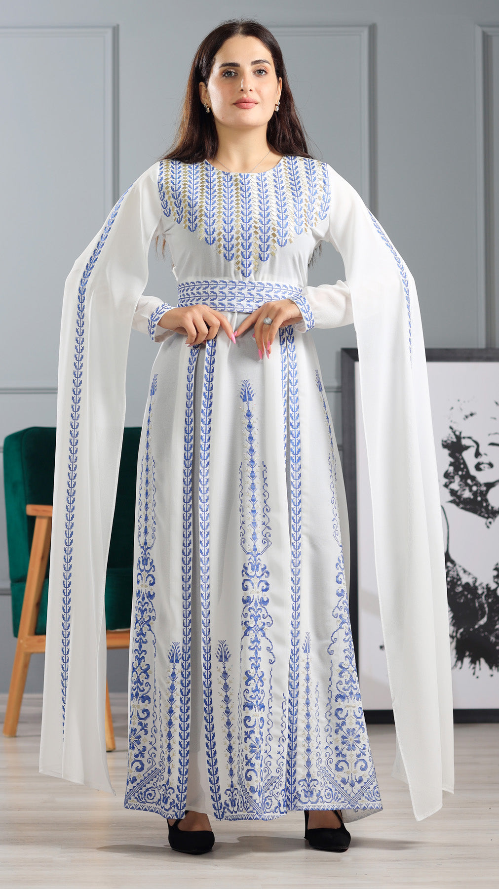 LONG SLEEVE EMBROIDERY DRESS فستان تطريز كم طويل