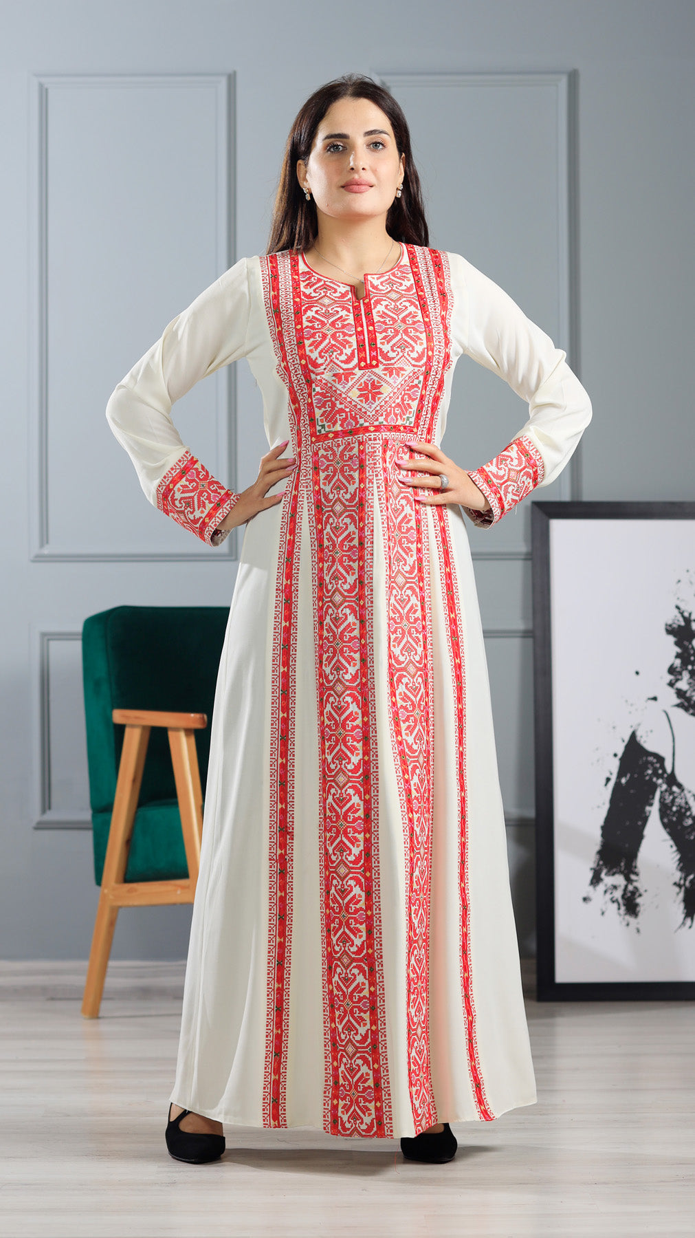 LONG SLEEVE EMBROIDERY THOUB ثوب تطريز كم طويل