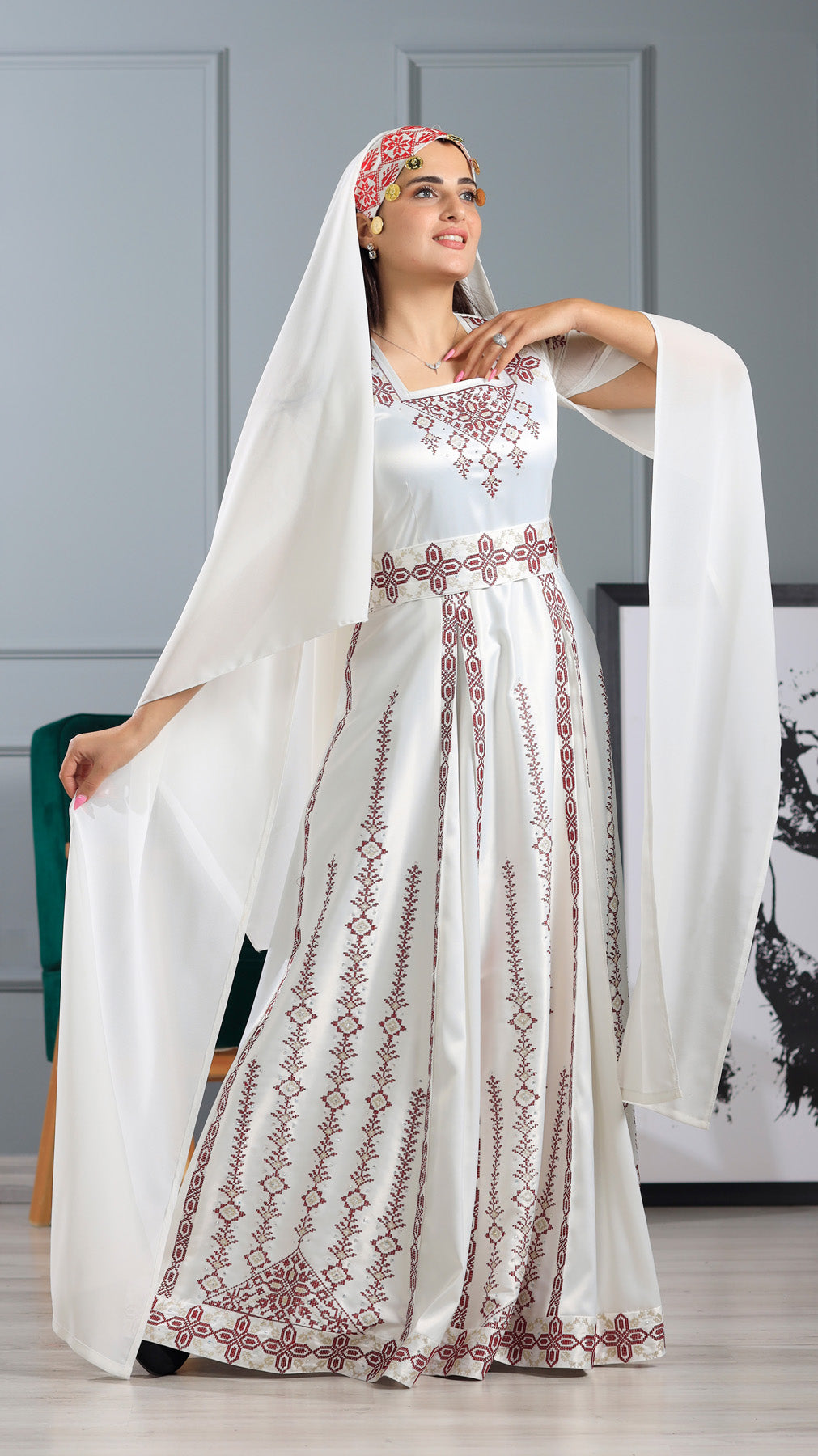 LONG SLEEVE EMBROIDERY DRESS فستان تطريز كم طويل