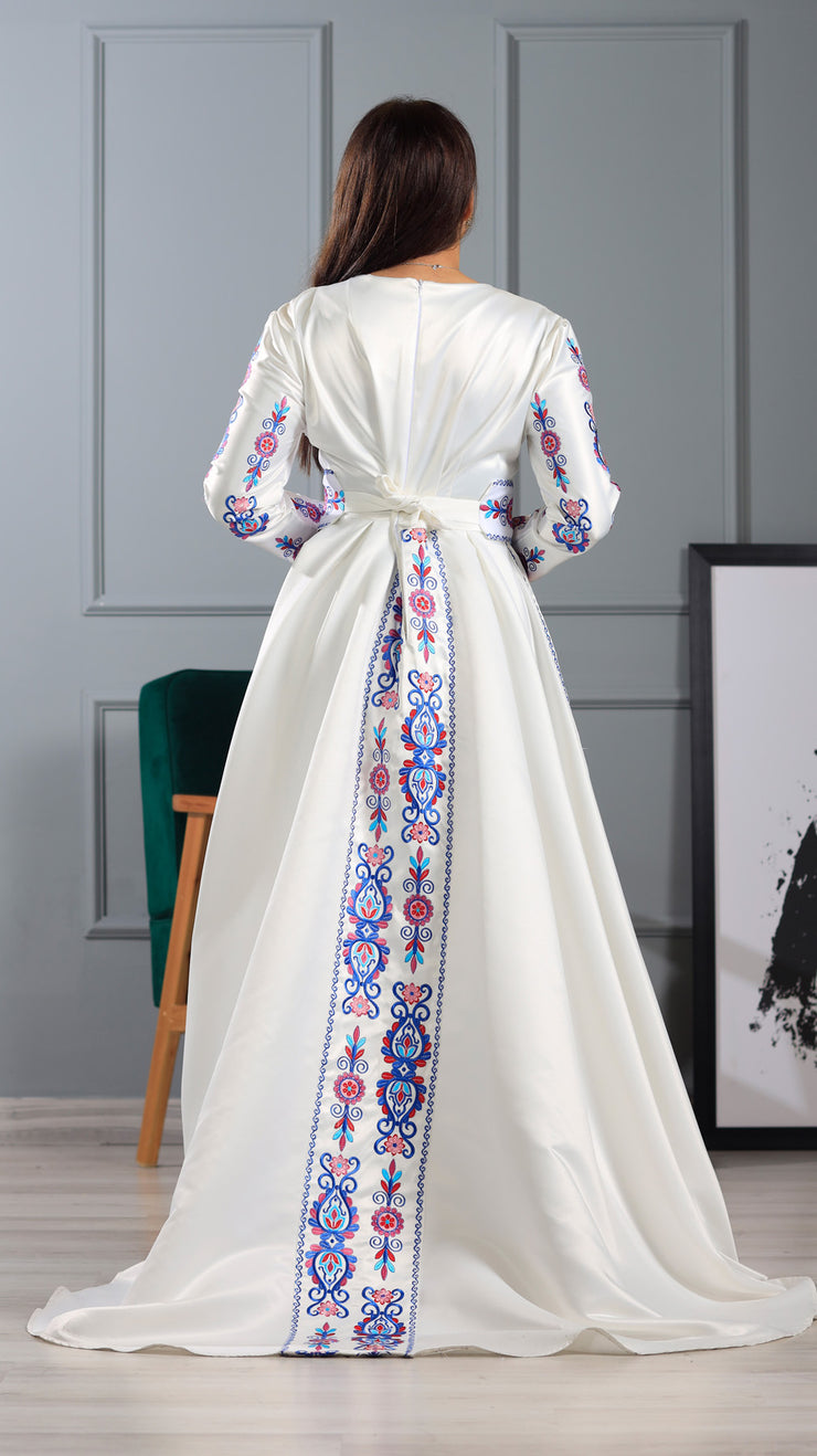 LONG SLEEVE EMBROIDERY DRESS فستان تطريز كم طويل